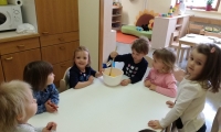 Erna Jahn: Eierspeiskochen im Kindergarten 10.04.2019